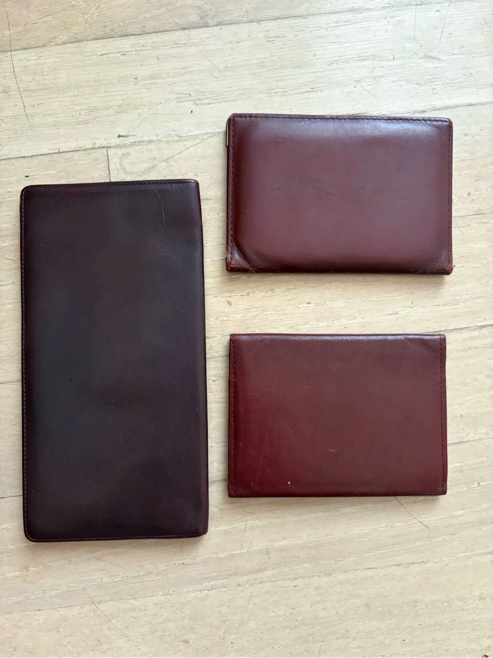 Cartier Burgundy Leather Travel Card Holder Wallet Set of 3
